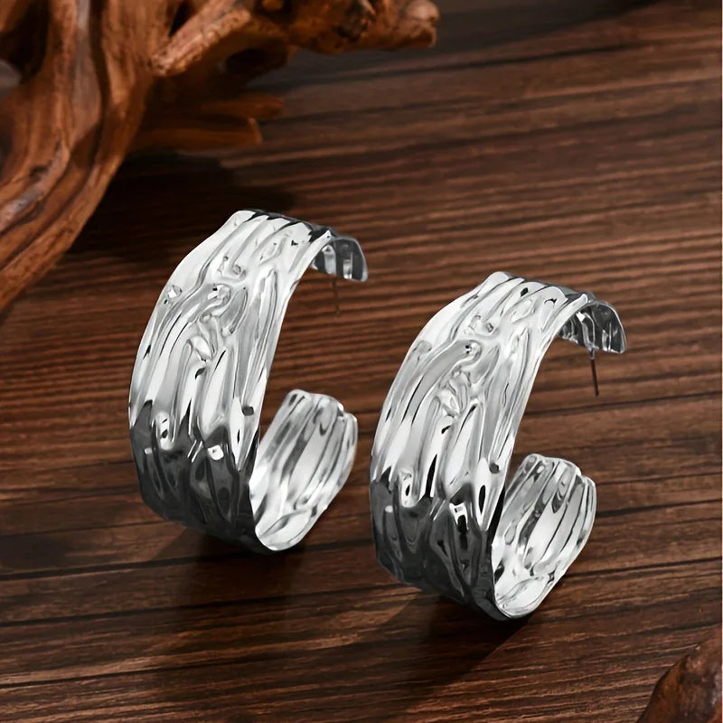 1 Pair of Exaggerated Metal Ring-Shaped Textured Earrings, Fashionable, Simple, Stylish, Versatile Earrings